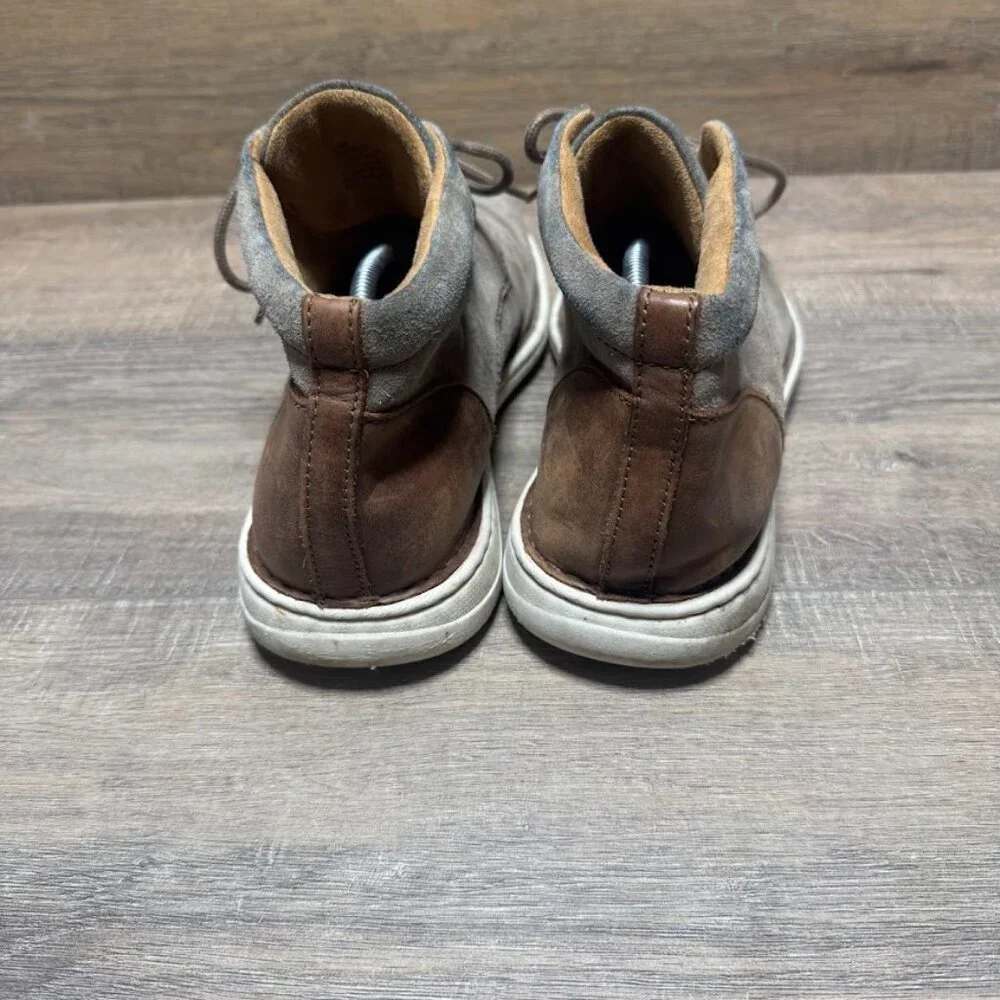 Born Theo Light Brown Suede Chukka Boots Men's Size 11.5